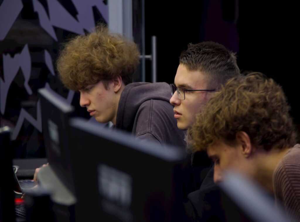 analyzing opponents esports